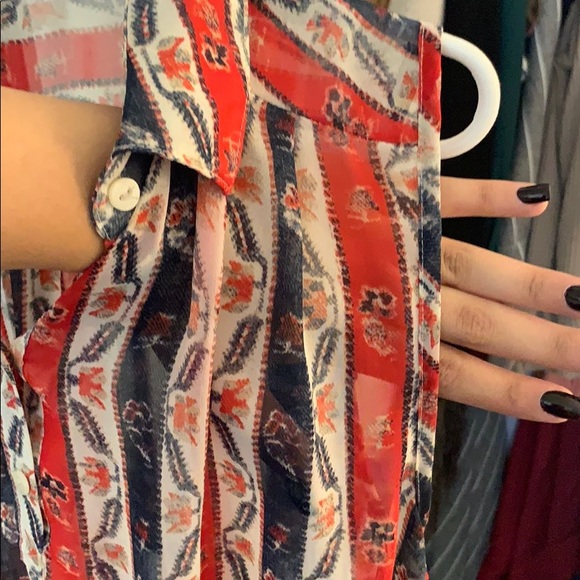 BEAUTIFUL PRINTED CANYON BLUE BLOUSE - Picture 3 of 3